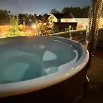 Im Chaletstil Aehrenglueck 70 Qm Wellness Fitness Sauna Bergroedelhof Feilitzsch