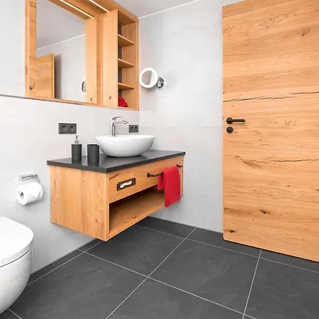 Apartman Im Chaletstil Aehrenglueck 70 Qm Wellness Fitness Sauna Bergroedelhof